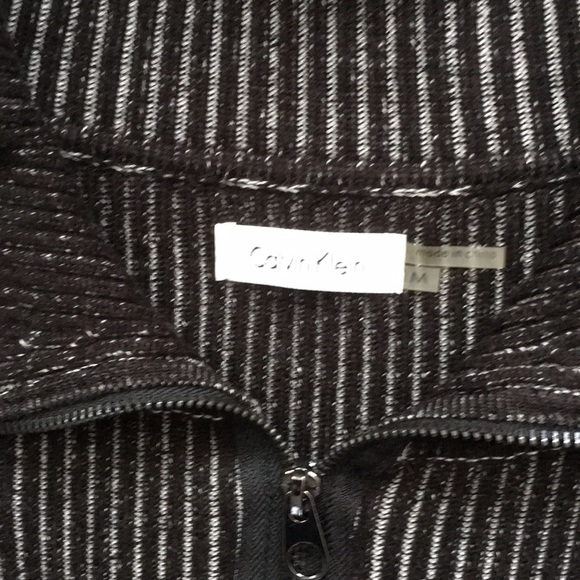 Calvin Klein’s sweater dress - Picture 2 of 3